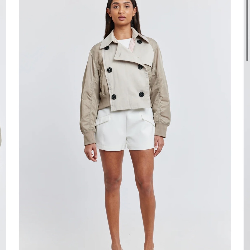 ODD MUSEThe Ultimate Muse Cropped Trench